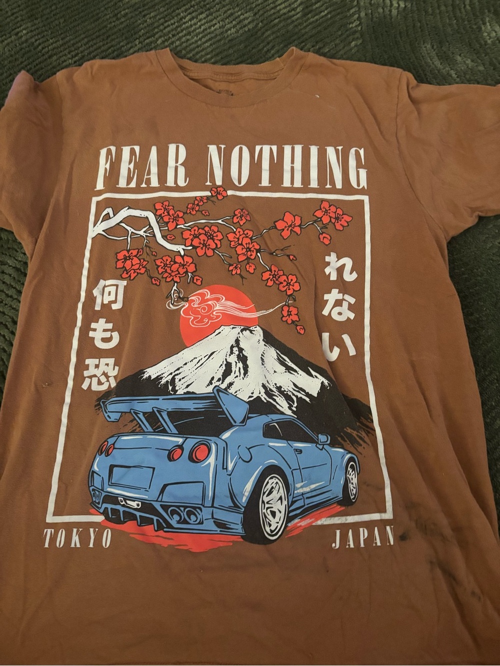 Eighty Eight Brown Graphic 'Fear Nothing' Tee with Blue Car